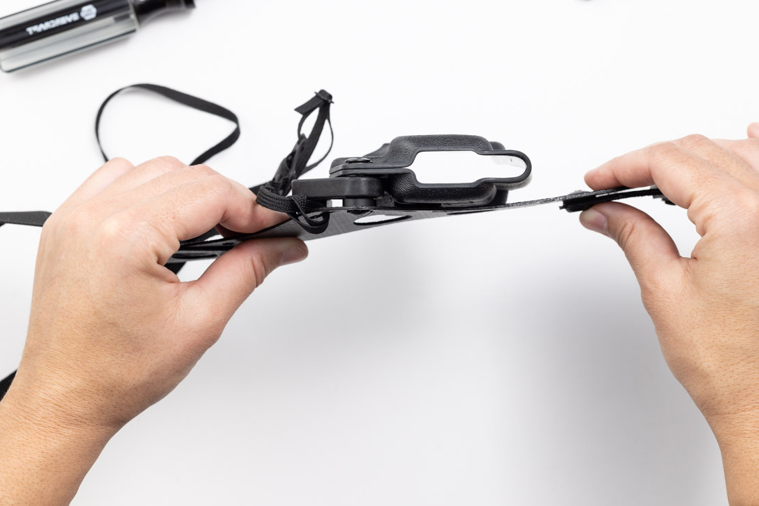 Photo showing no gap between the Enigma faceplate and the kydex holster.