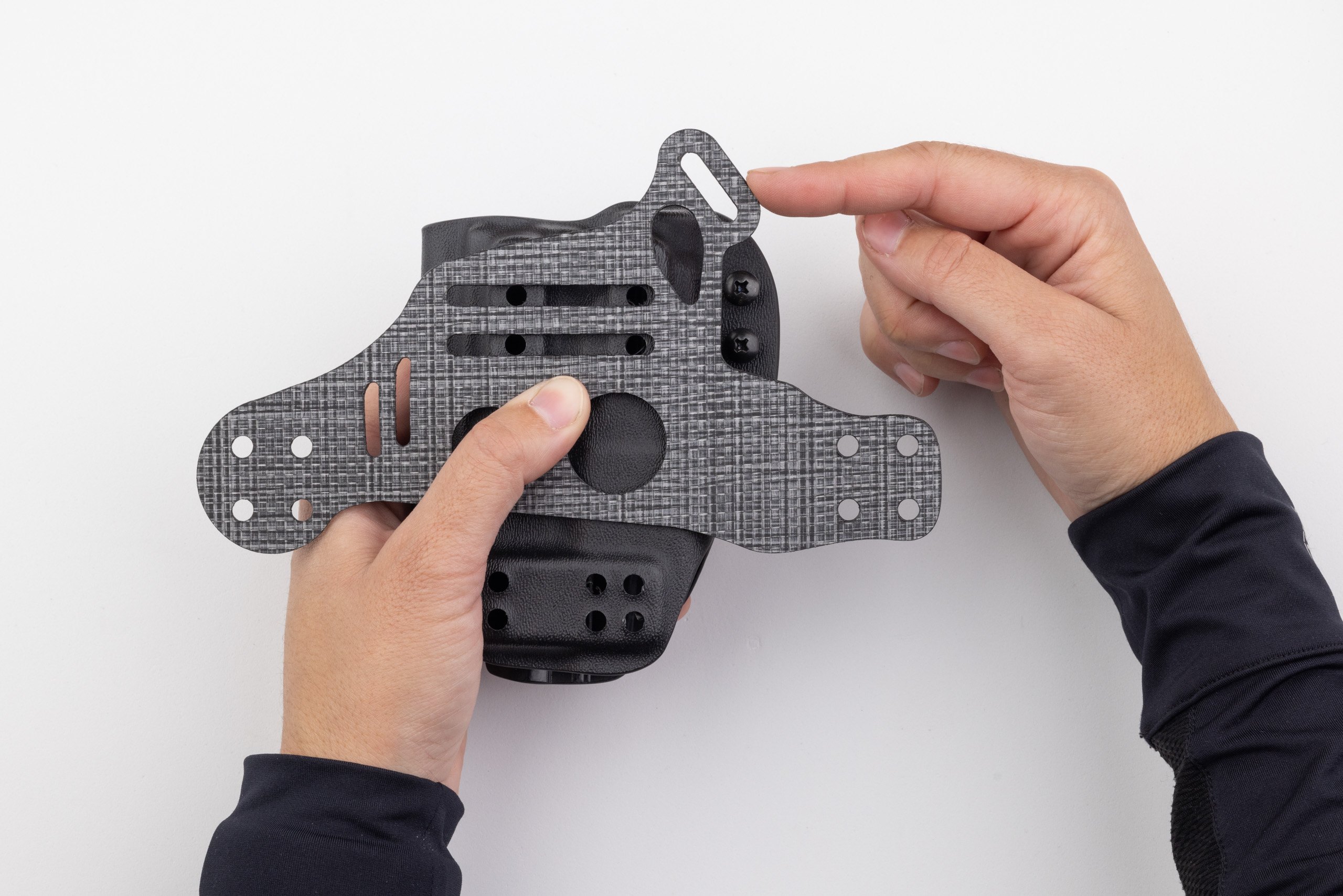 Photo of leg leash tab on gen 1 Light Bearing Enigma (discontinued).